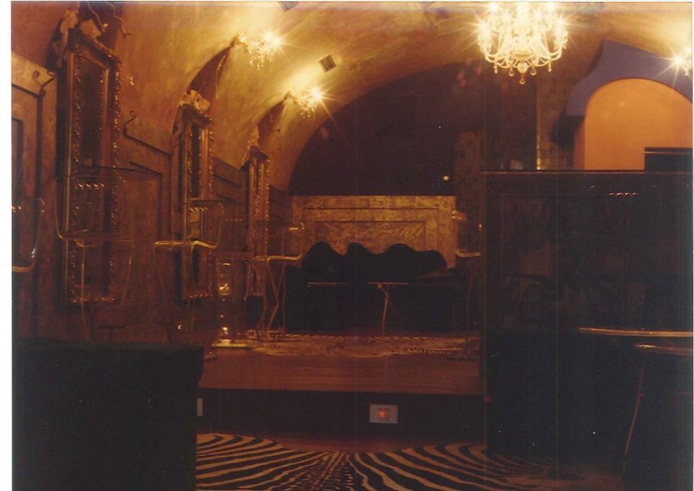 TEMPO, Bar de copas (1993). Diseño de interiores, España (Spain). Eugenio Bermejo.