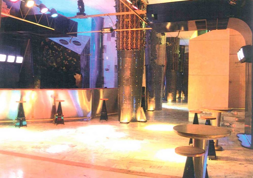 Revés, discoteca (1991). Arquitectura, España (Spain). Eugenio Bermejo.