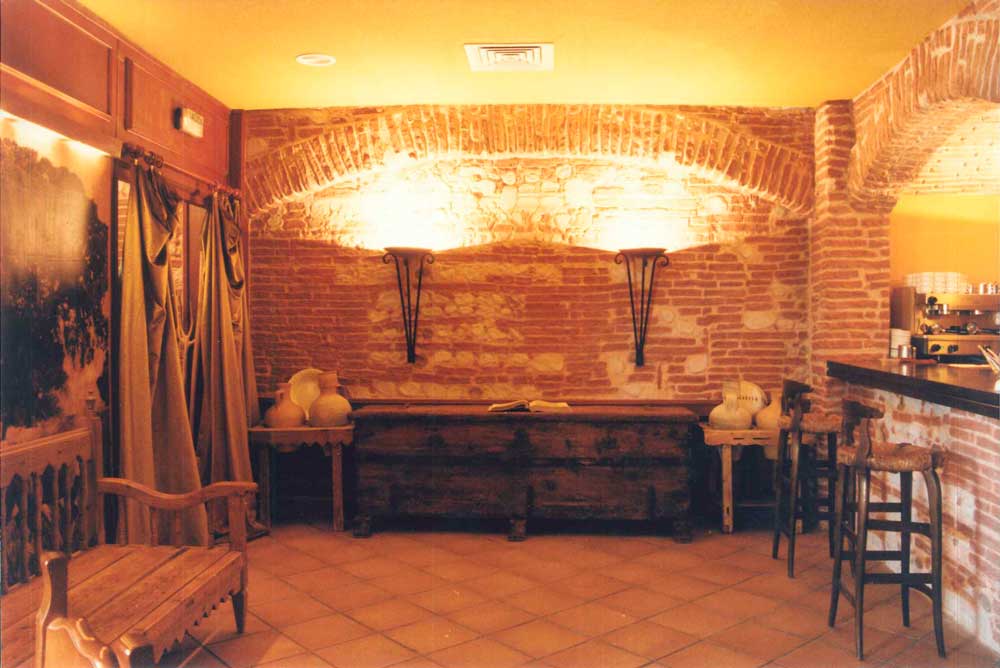 Gran mesón, restaurante (1988). Diseño de interiores, España (Spain). Eugenio Bermejo.