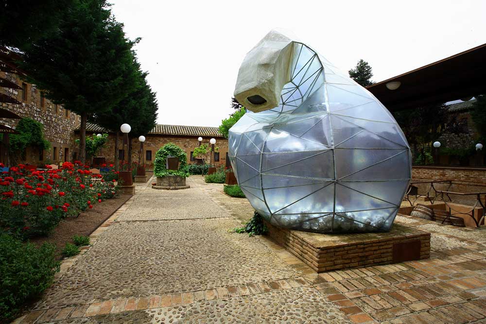 Ojo, videoinstalación (2000). Escultura, Spain. Eugenio Bermejo.